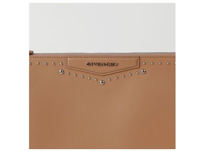 Givenchy Borsa Clutch Antigona Grande con Borchie Rosa - vista 3