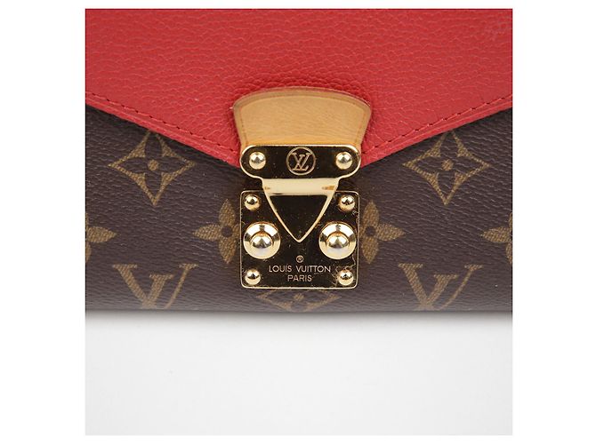 Louis Vuitton Borsa a tracolla Palais Chain Marrone - vista 2