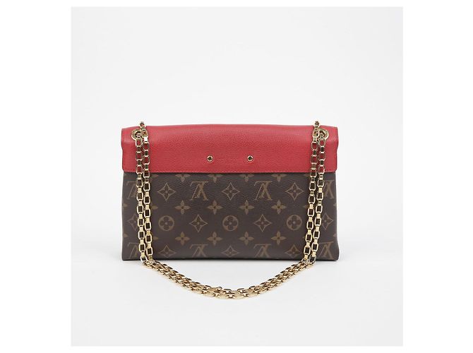 Louis Vuitton Borsa a tracolla Palais Chain Marrone - vista 3