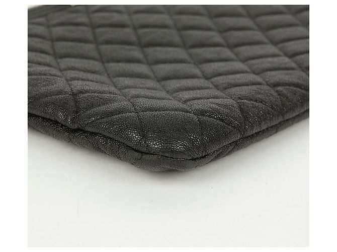 Chanel Clutch Medio in Pelle Caviar Boy Nero - vista 8
