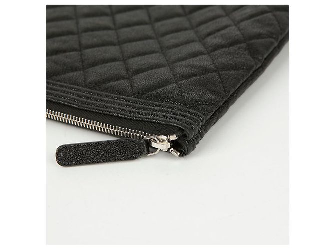 Chanel Clutch Medio in Pelle Caviar Boy Nero - vista 9