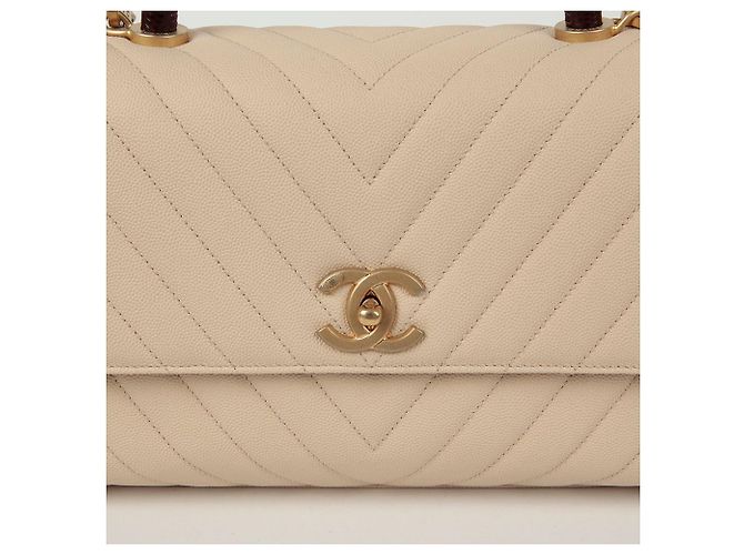Coco Handle Chanel Bolsa de ombro média em couro caviar com alça de coco Branco - vista 3