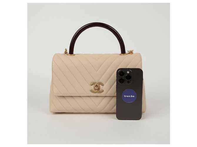 Coco Handle Chanel Bolsa de ombro média em couro caviar com alça de coco Branco - vista 9