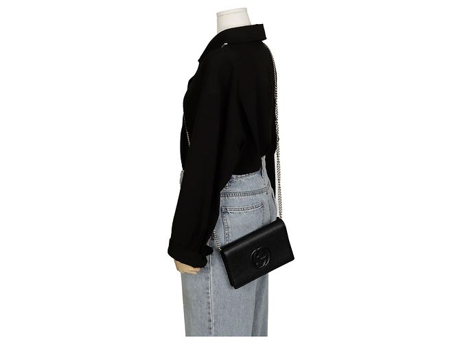 Gucci Bolsa de ombro cruzada com corrente Soho entrelaçada Preto - vista 12