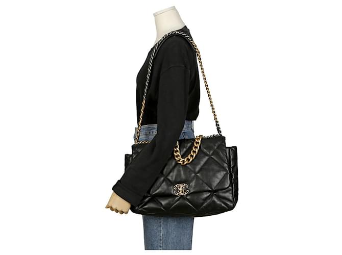 Chanel Maxi borsa a tracolla Nero - vista 11