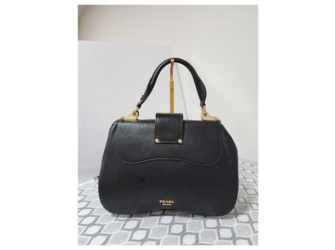 Borsa a Mano Grande Sidonie in Saffiano Lux Nera di Prada Nero - vista 12