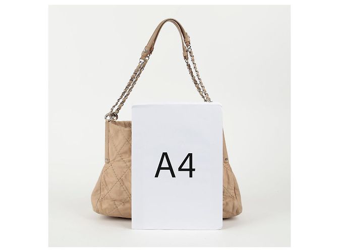 Chanel Borsa a spalla con catena e logo CC Marrone - vista 11