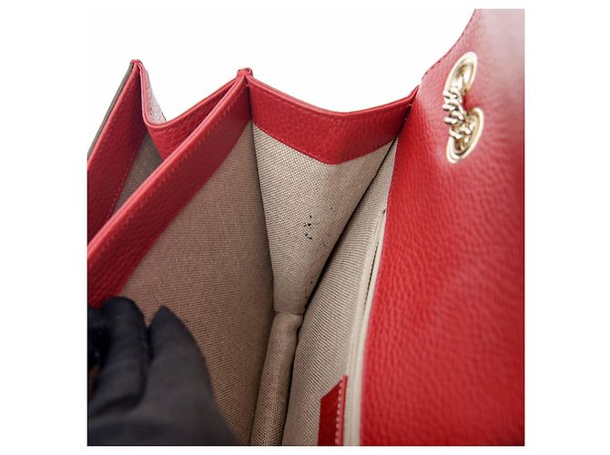 Gucci Interlocking Medium Chain Shoulder Bag Red - view 11