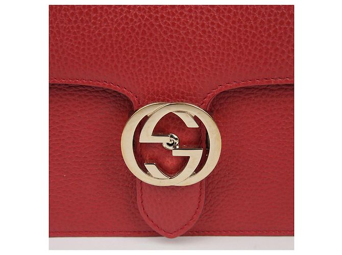 Gucci Interlocking Medium Chain Shoulder Bag Red - view 3