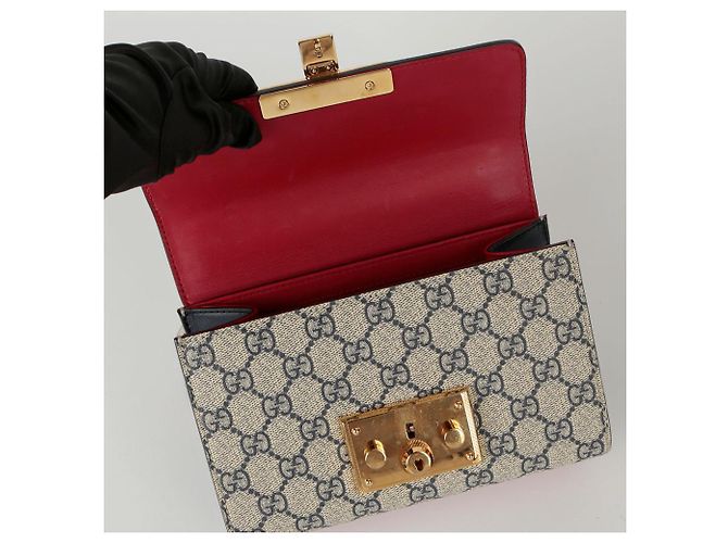 Gucci Borsa a tracolla incrociata piccola con catena e chiusura a paddle Rosso - vista 12