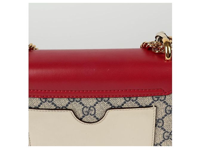 Gucci Borsa a tracolla incrociata piccola con catena e chiusura a paddle Rosso - vista 5