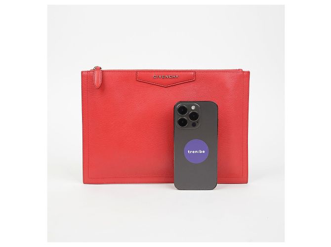 Givenchy Antigona Medium Clutch Red - view 10