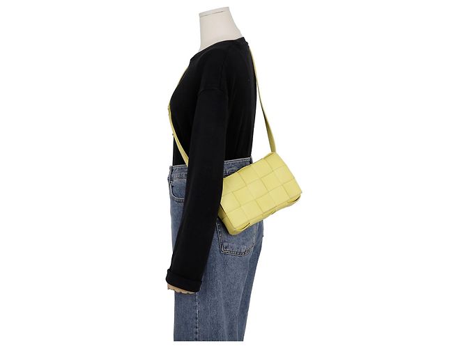 Bottega Veneta Borsa a Spalla Crossbody Intrecciato Cassette Giallo - vista 12