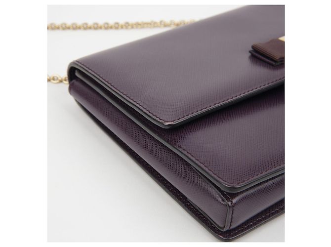 Salvatore Ferragamo Borsa a tracolla incrociata con catena Bara Gini Porpora - vista 9