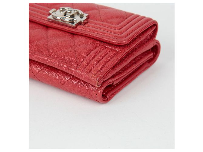 Chanel Billetera Doble Boy Caviar Roja - vista 7