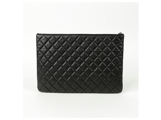 Chanel Clutch Grande CC in Pelle Caviar Nero - vista 4