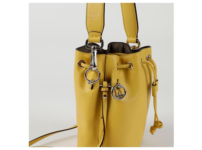 Fendi Borsa Tote Mini Bucket Montrezo Giallo - vista 7