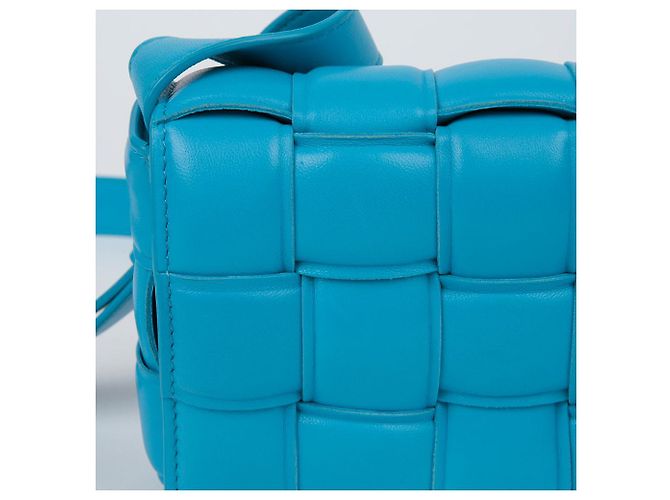 Bottega Veneta Borsa a spalla incrociata Padded Cassette Small Blu - vista 4