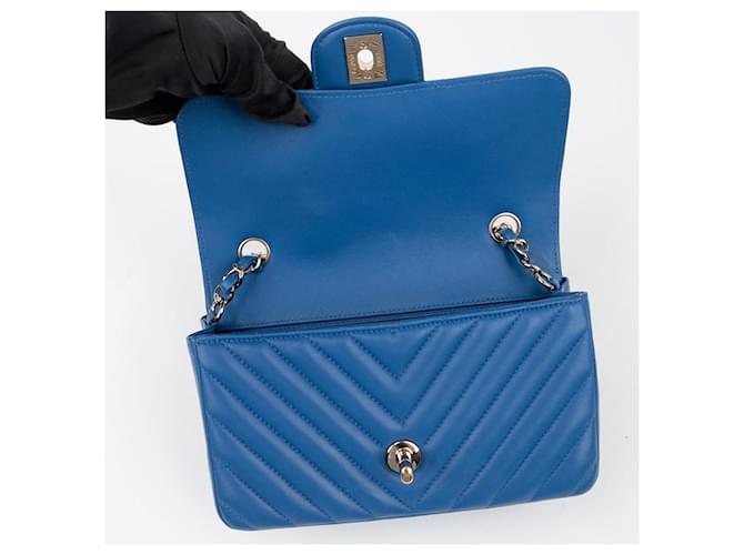 Chanel Mini borsa a tracolla Chevron classica Blu - vista 12