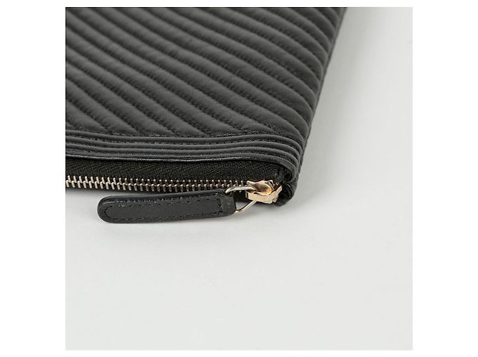 Chanel Clutch Mediano Chevron Boy Negro - vista 9
