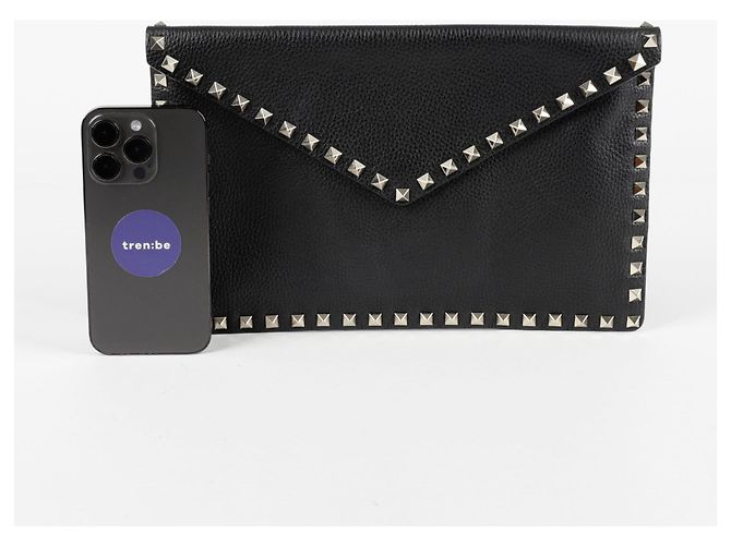 Valentino Clutch sobre Rockstud Negro - vista 9