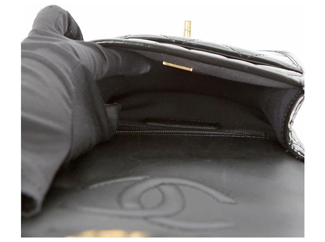 Chanel Schultertasche mit Klappe und Obergriff Schwarz - Ansicht 10