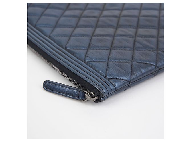 Chanel Clutch Grande Metal Boy Blu - vista 11