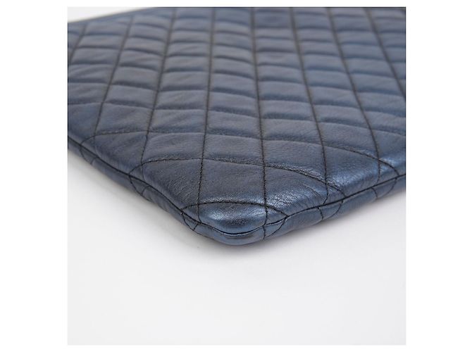 Chanel Clutch Grande Metal Boy Blu - vista 8