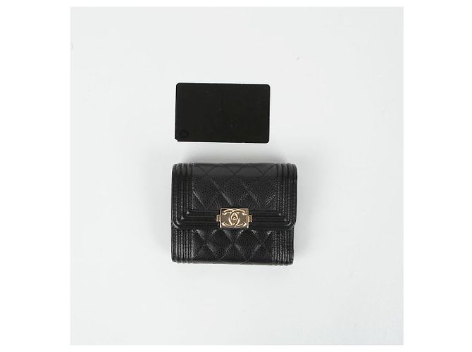 Boy Chanel Portafoglio Ragazzo in Pelle di Caviale Nero - vista 10