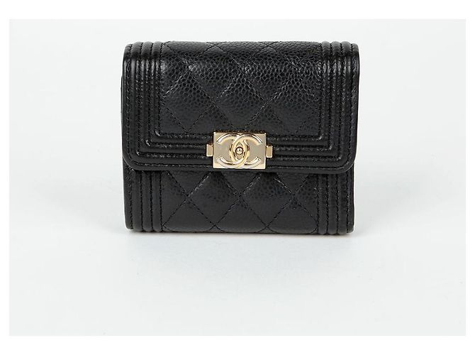 Boy Chanel Portafoglio Ragazzo in Pelle di Caviale Nero - vista 2