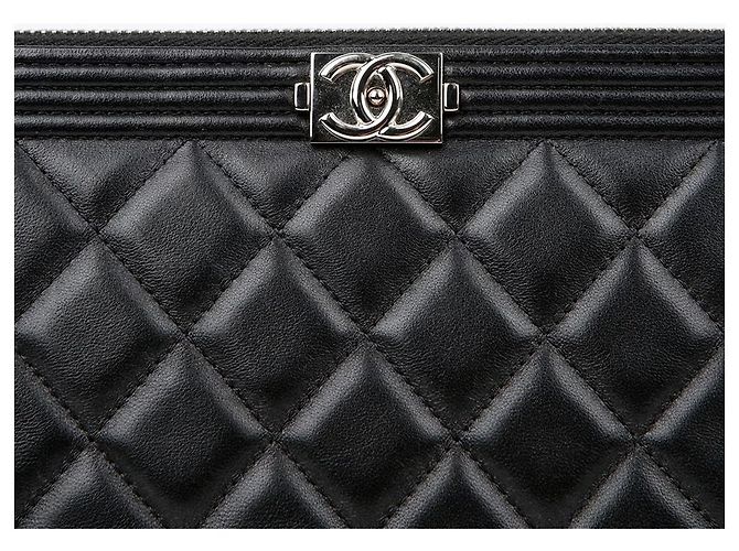 Boy Chanel Clutch Grande Niño Negro - vista 2