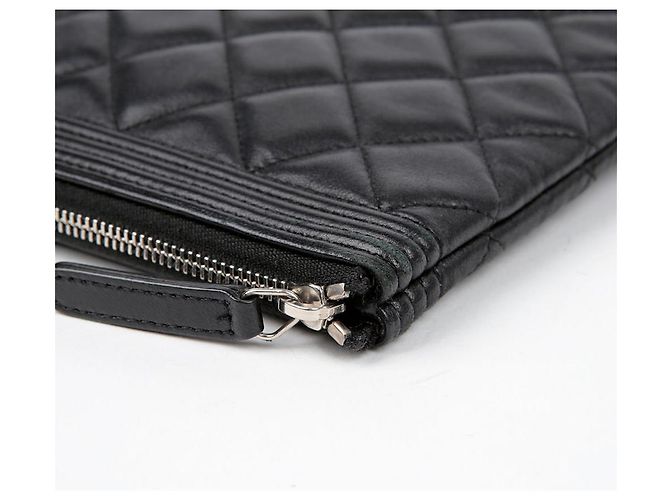 Boy Chanel Clutch Grande Niño Negro - vista 8