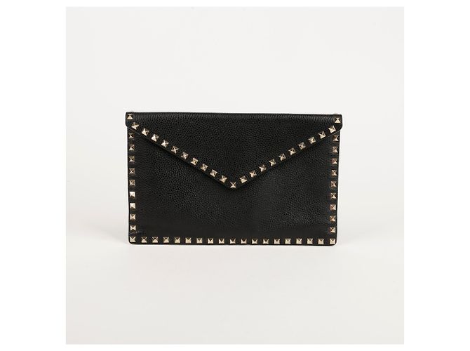 Valentino Clutch sobre Rockstud Negro - vista 2