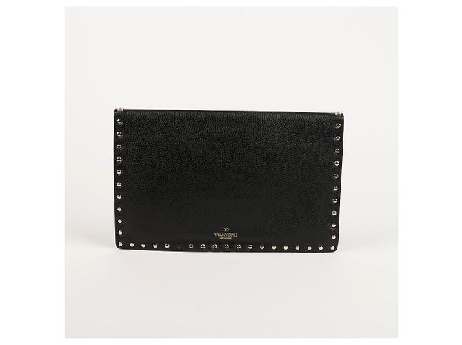 Valentino Clutch sobre Rockstud Negro - vista 5