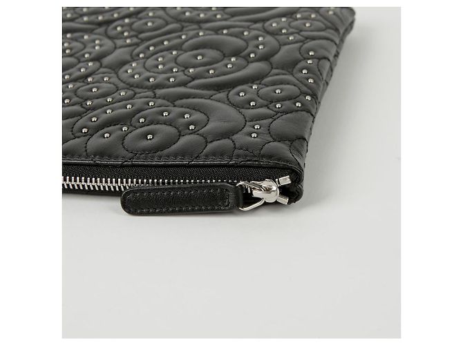 Chanel Clutch con borchie Camellia Nero - vista 7