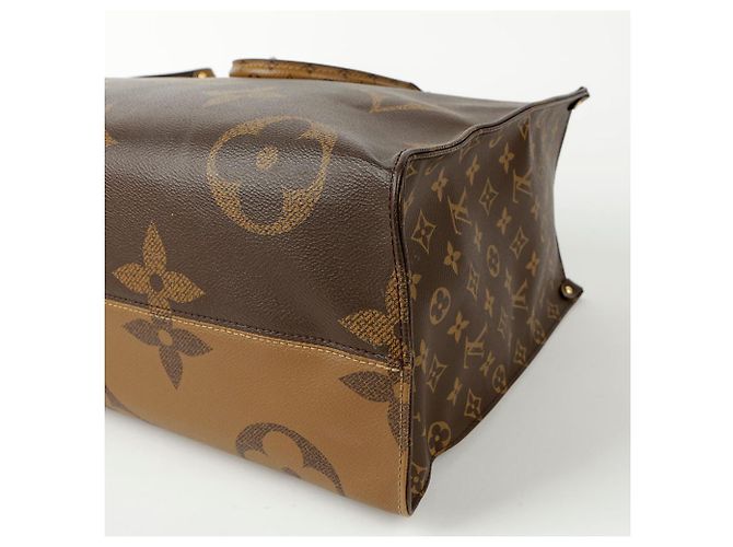 Louis Vuitton Borsa Tote e a Spalla OnTheGo GM Bianco - vista 8