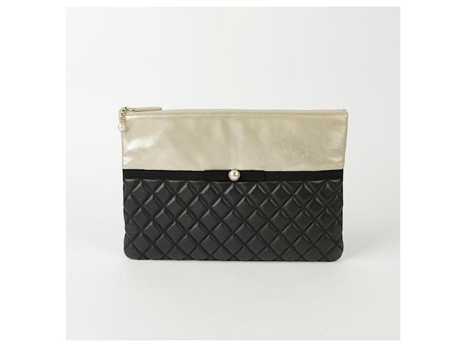 Chanel Clutch Decorato con Perle Nero - vista 2