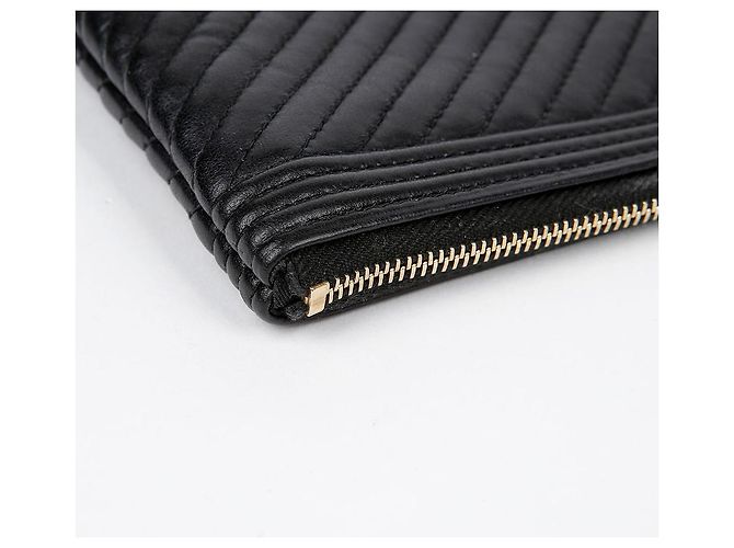 Chanel Clutch Medio Chevron Boy Nero - vista 8