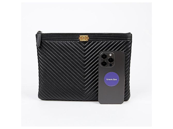 Chanel Clutch Medio Chevron Boy Nero - vista 9