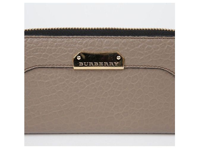 Burberry Portafoglio lungo con zip e logo in metallo Marrone - vista 3