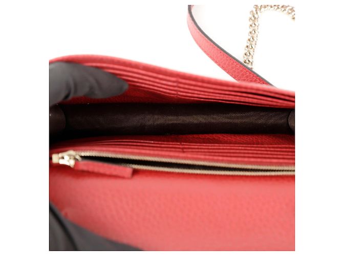 Gucci Roter Mini-Leder-Wallet mit Kette - Ansicht 9