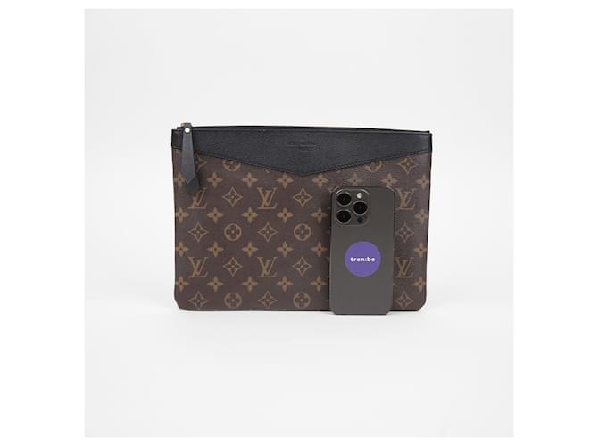 Louis Vuitton Pochette Daily Nero - vista 8