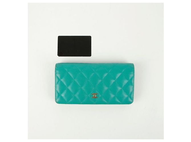 Chanel Cartera Larga Clásica Timeless de Caviar Azul - vista 13
