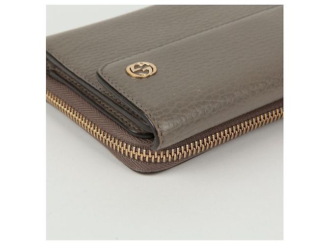 Gucci Cartera Larga de Metal GG Castaño - vista 8