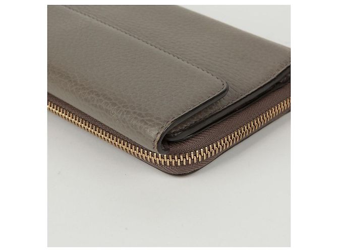 Gucci Cartera Larga de Metal GG Castaño - vista 9