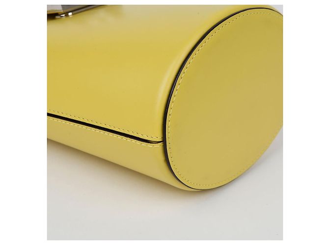 Salvatore Ferragamo Borsa a Spalla Tripolio Bucket Giallo - vista 8