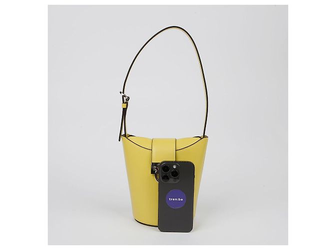 Salvatore Ferragamo Borsa a Spalla Tripolio Bucket Giallo - vista 9