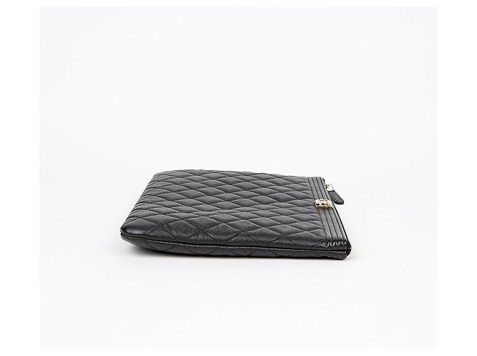 Chanel Clutch Medio in Pelle Caviar Boy Nero - vista 5