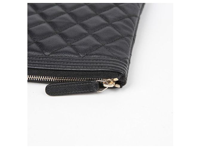 Chanel Clutch Medio in Pelle Caviar Boy Nero - vista 7