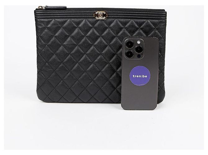 Chanel Clutch Medio in Pelle Caviar Boy Nero - vista 9
